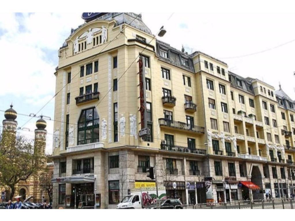 Diamond Astoria בודפשט